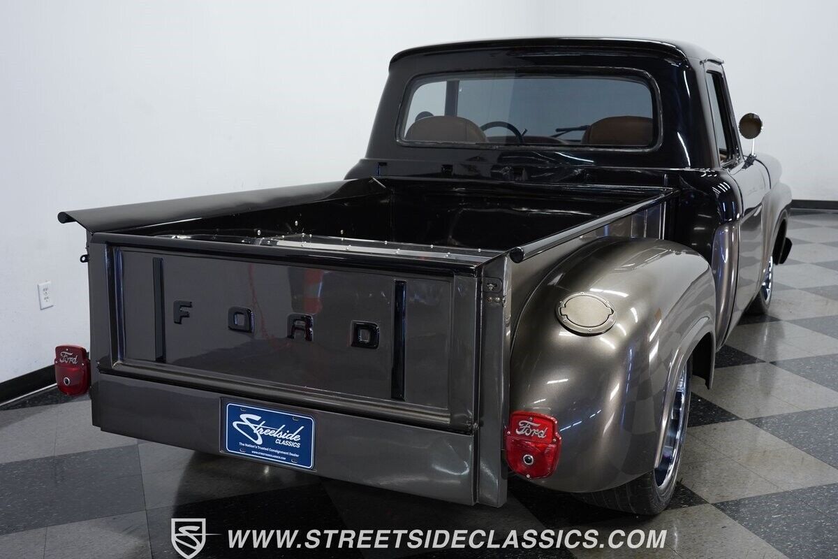 Ford-F-100-1965-Pickup-Truck-9