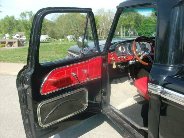 Ford-F-100-1966-5
