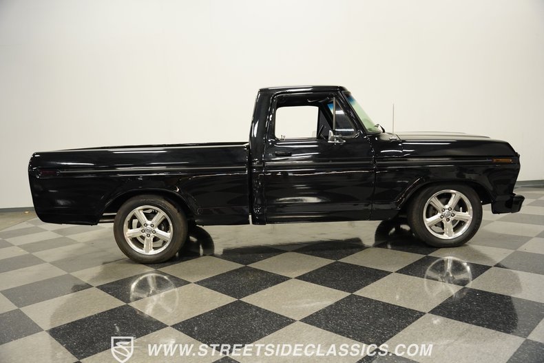 Ford-F-100-1975-Black-Black-17