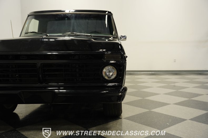 Ford-F-100-1975-Black-Black-22