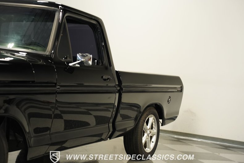 Ford-F-100-1975-Black-Black-24