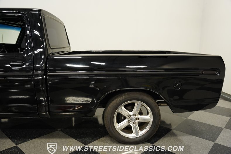 Ford-F-100-1975-Black-Black-26