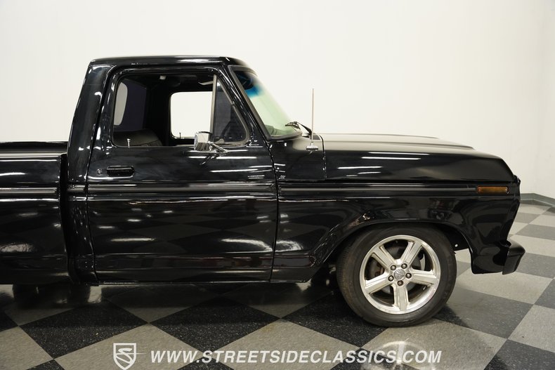 Ford-F-100-1975-Black-Black-31