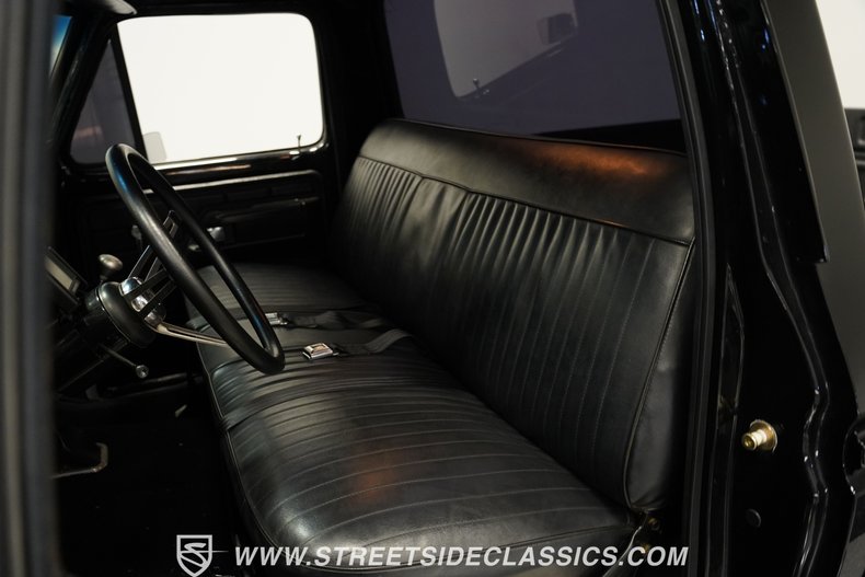 Ford-F-100-1975-Black-Black-39