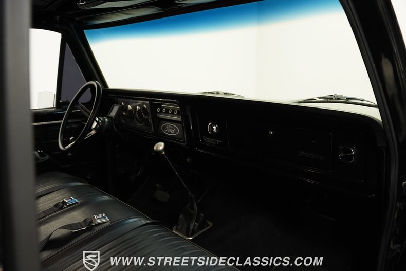 Ford-F-100-1975-Black-Black-9