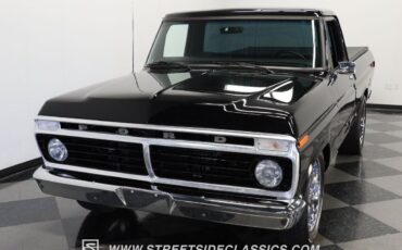 Ford-F-100-1975-Pickup-Truck-16