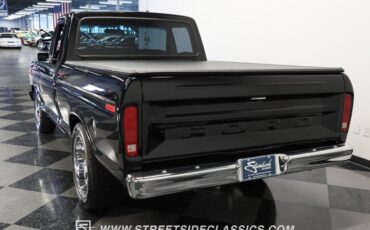 Ford-F-100-1975-Pickup-Truck-7