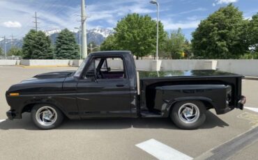 Ford-F-100-1978-Purple-Custom-Purple-Tweed-11