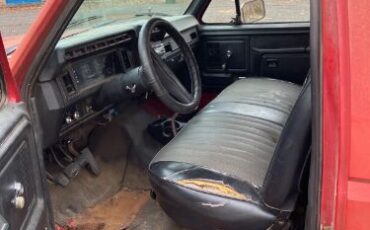 Ford-F-100-1980-Red-10