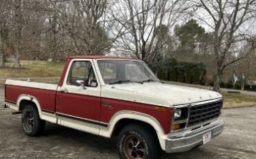 Ford-F-100-1981-Red