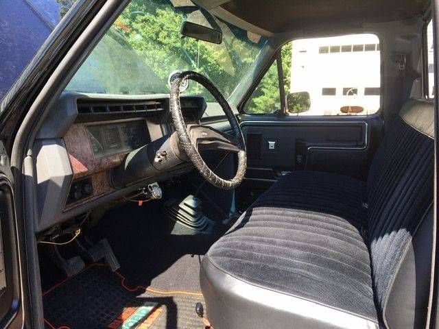 Ford-F-100-1985-Black-3