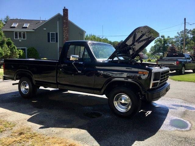 Ford-F-100-1985-Black-5