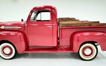 Ford-F-150-1952-Standard-Cab-Pickup-1