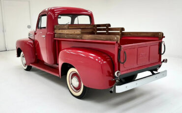 Ford-F-150-1952-Standard-Cab-Pickup-2