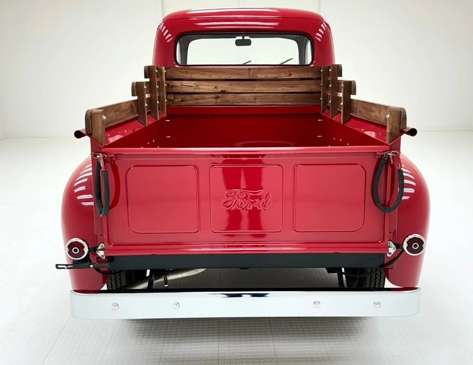 Ford-F-150-1952-Standard-Cab-Pickup-3