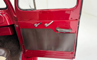 Ford-F-150-1952-Standard-Cab-Pickup-30