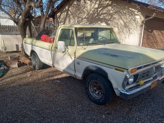 Ford-F-150-1975-YellowWhite