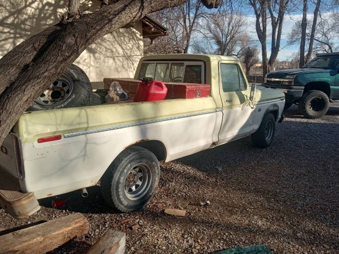 Ford-F-150-1975-YellowWhite-4