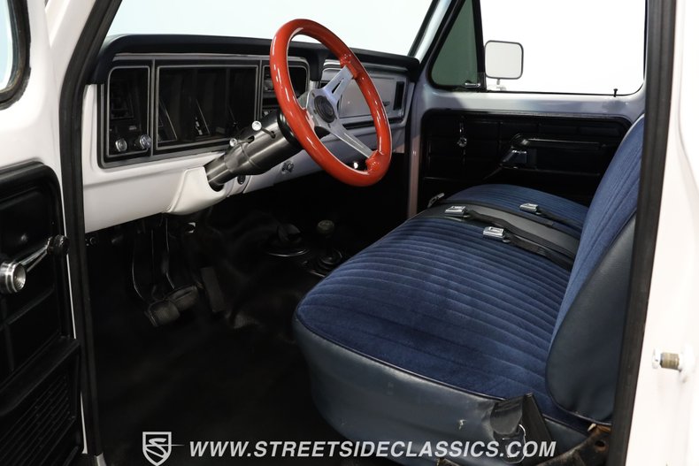 Ford-F-150-1976-Light-Blue-Blue-3