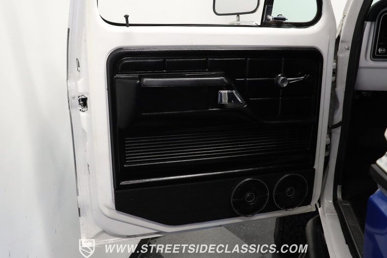 Ford-F-150-1976-Light-Blue-Blue-36