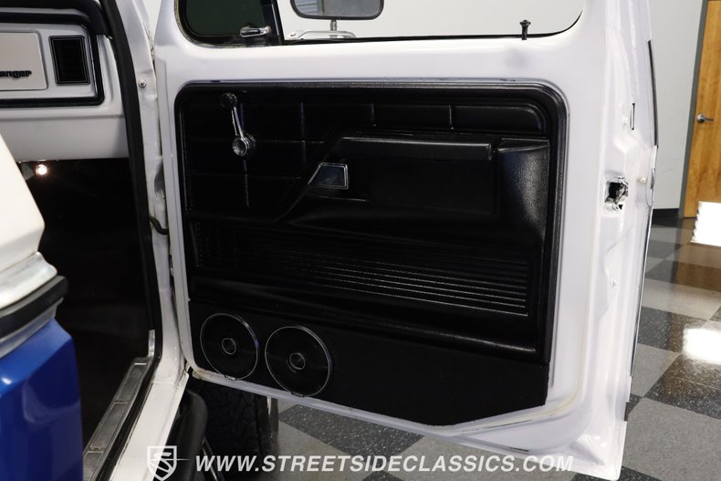 Ford-F-150-1976-Light-Blue-Blue-46
