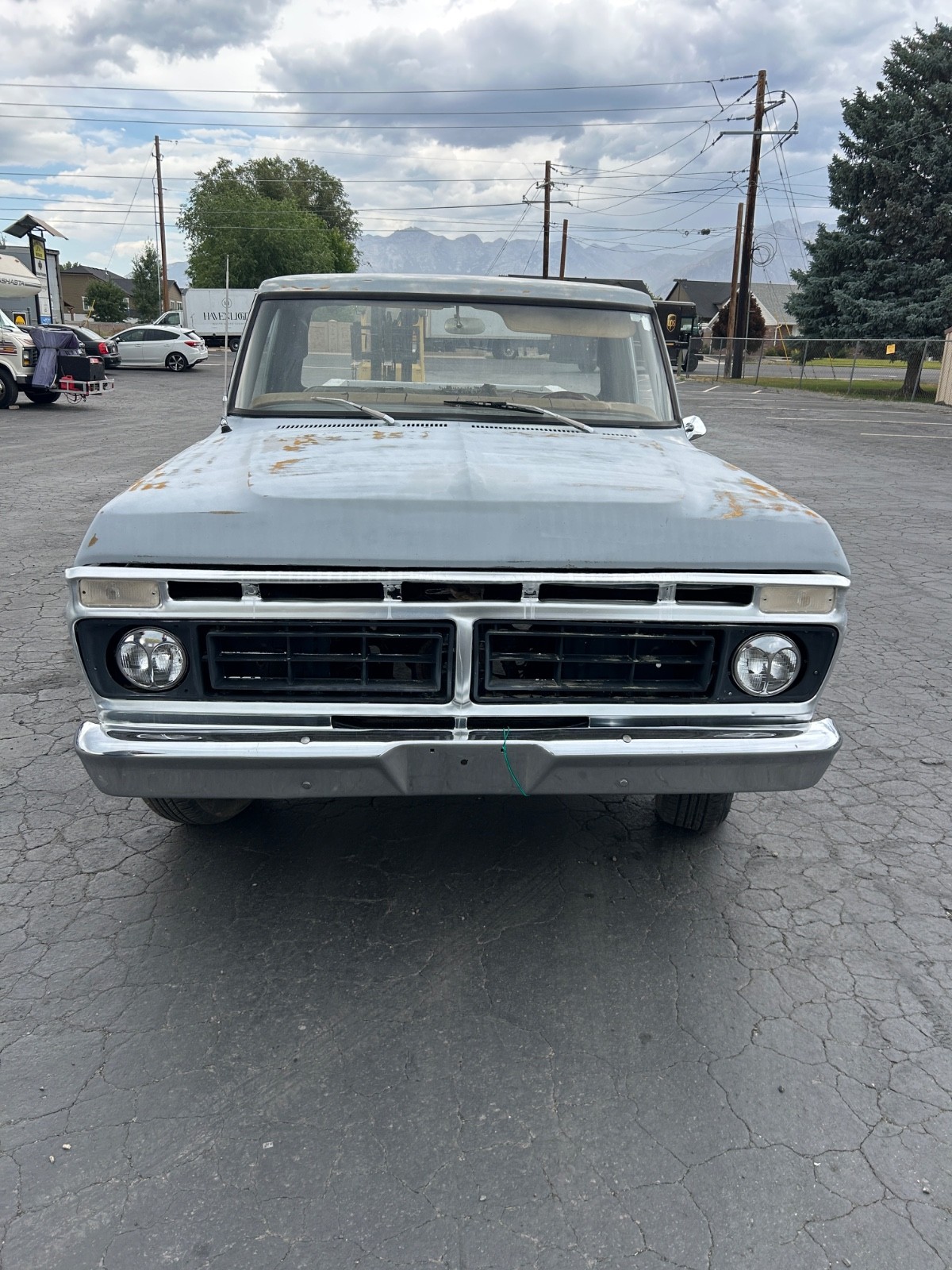 Ford-F-150-1976-Standard-Cab-Pickup-2