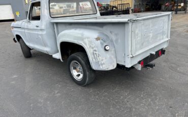 Ford-F-150-1976-Standard-Cab-Pickup-4