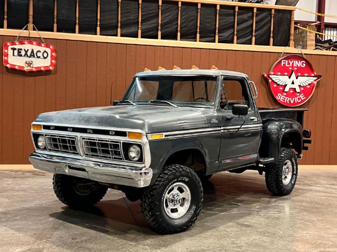 Ford-F-150-1977-3