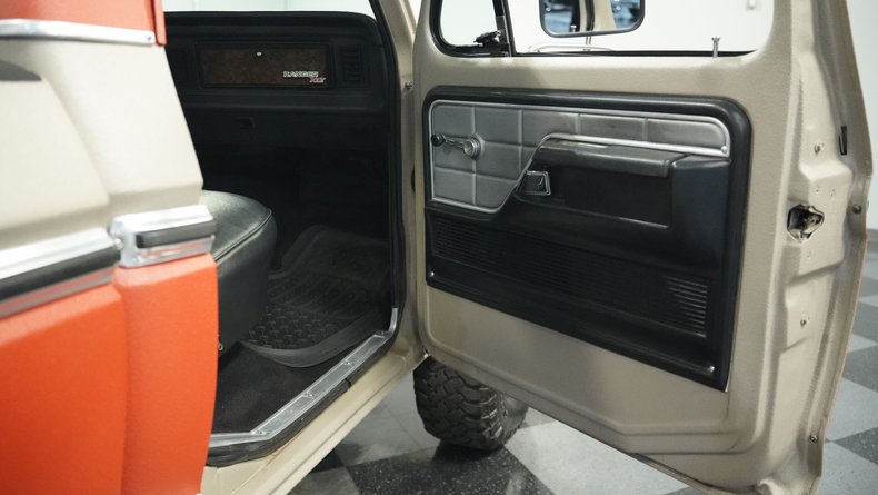 Ford-F-150-1978-Orange-Black-3