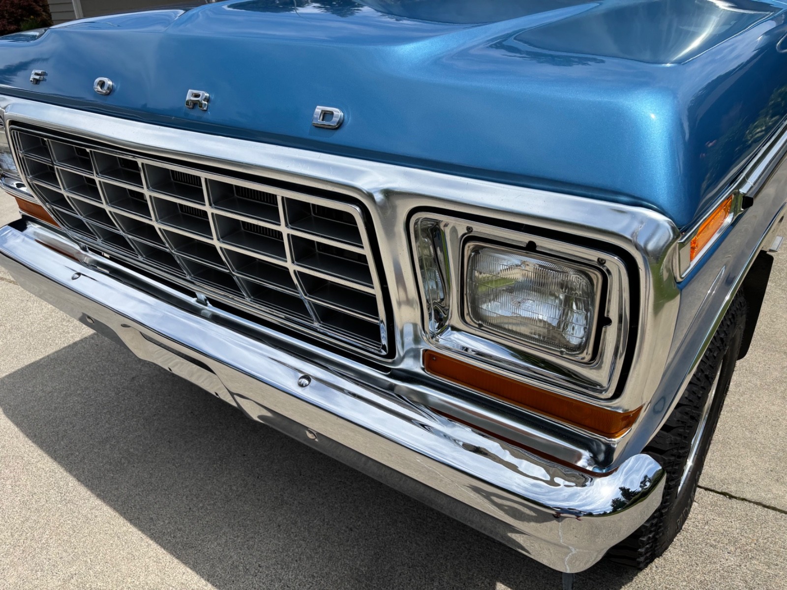 Ford-F-150-1978-Standard-Cab-Pickup-1