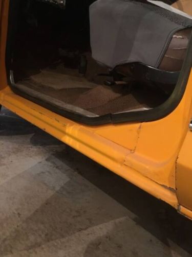 Ford-F-150-1978-Yellow-TanBrown-1