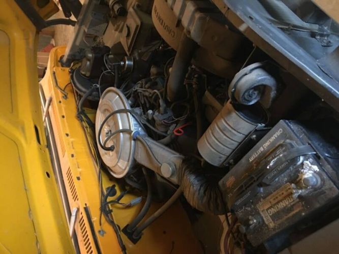 Ford-F-150-1978-Yellow-TanBrown-12