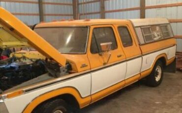 Ford-F-150-1978-Yellow-TanBrown-2