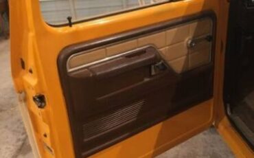 Ford-F-150-1978-Yellow-TanBrown-5