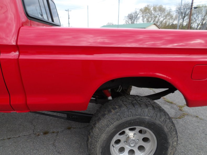 Ford-F-150-1979-Red-Black-34