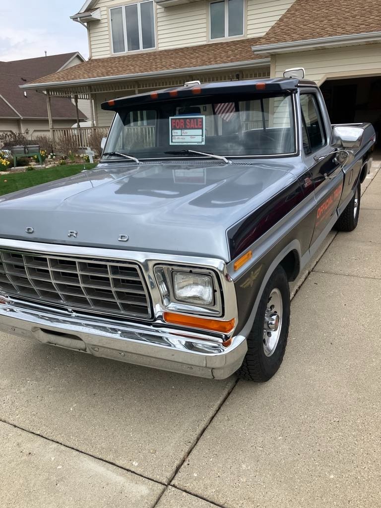 Ford F-150 1979 Standard Cab Pickup