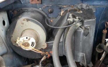 Ford-F-150-1983-3