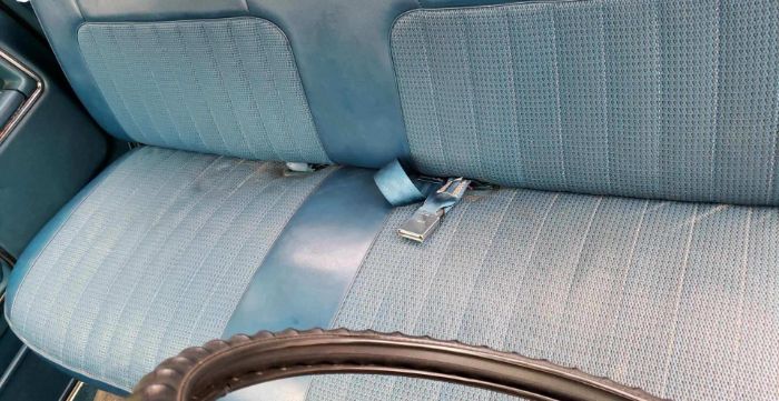 Ford-F-150-1983-4
