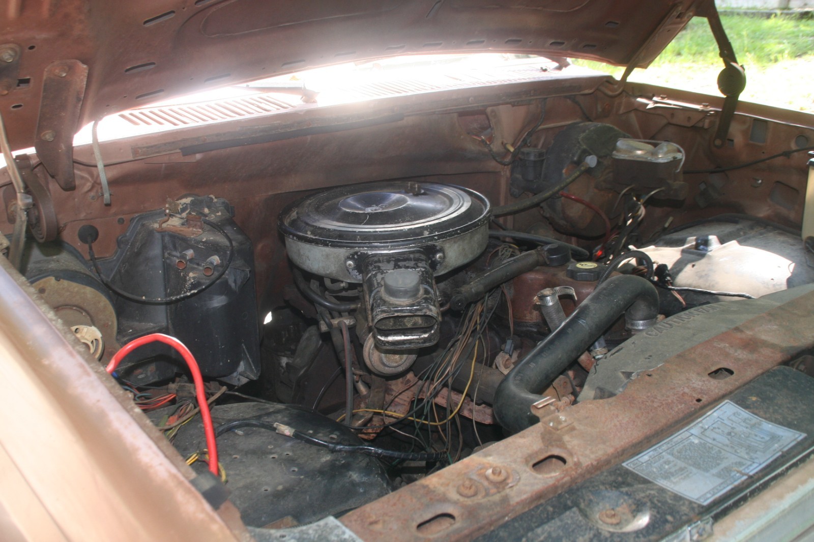 Ford-F-150-1985-Standard-Cab-Pickup-16