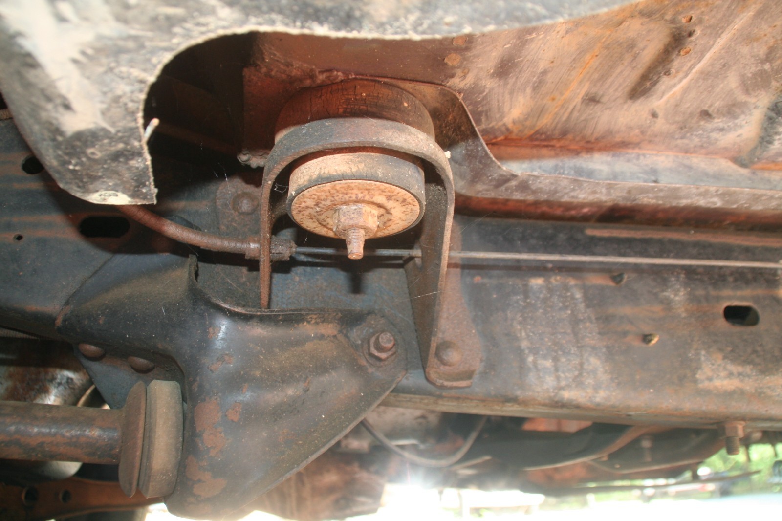 Ford-F-150-1985-Standard-Cab-Pickup-19