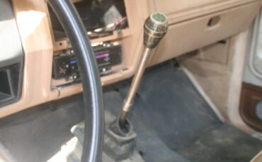 Ford-F-150-1985-Standard-Cab-Pickup-7