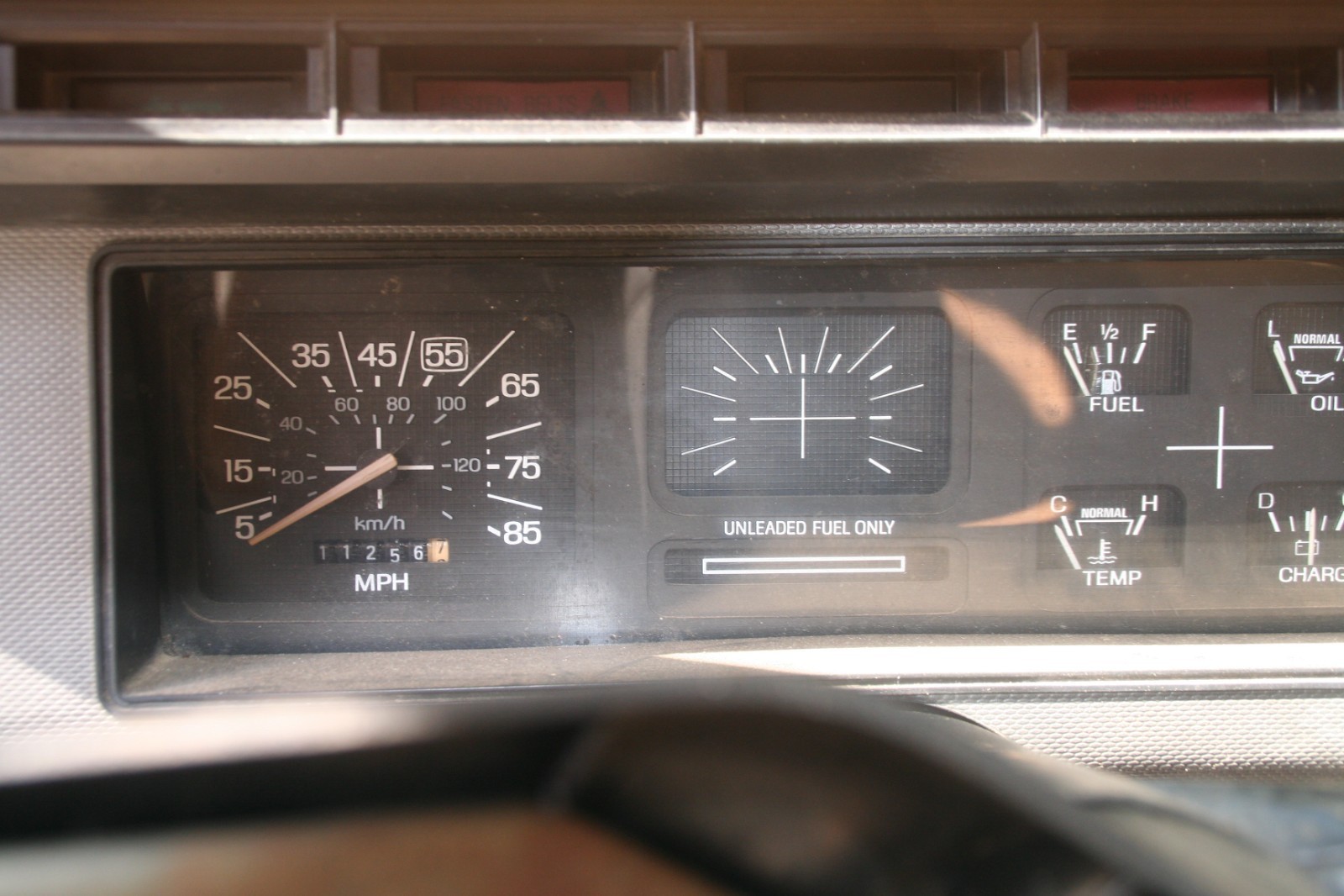Ford-F-150-1985-Standard-Cab-Pickup-8