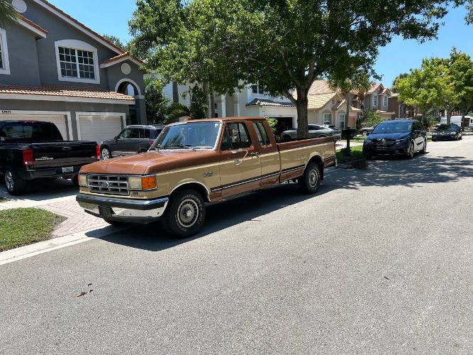 Ford-F-150-1987-Brown