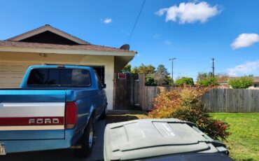 Ford-F-150-1991-Standard-Cab-Pickup-2