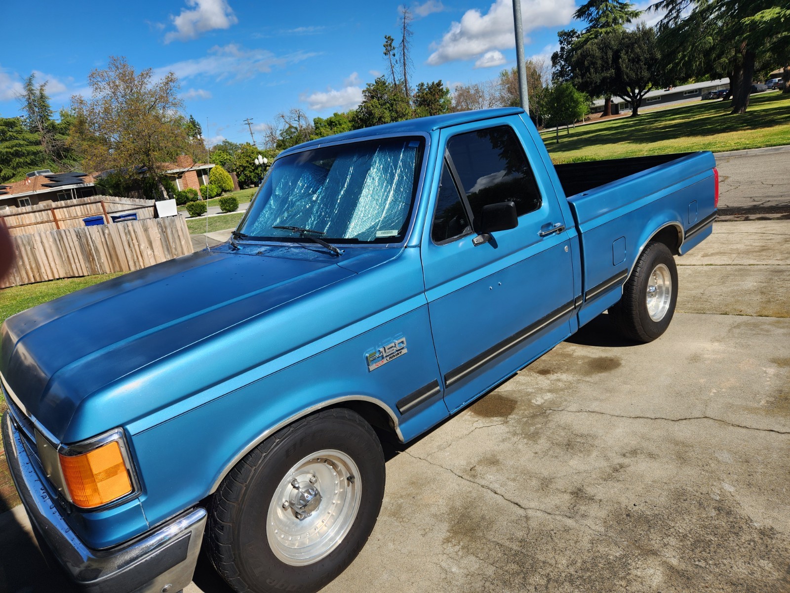 Ford-F-150-1991-Standard-Cab-Pickup