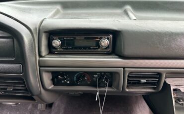 Ford-F-150-1993-Standard-Cab-Pickup-21
