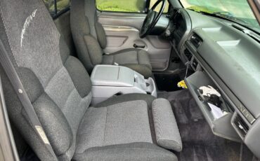 Ford-F-150-1993-Standard-Cab-Pickup-25