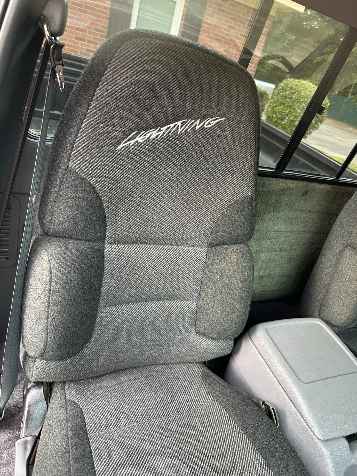 Ford-F-150-1993-Standard-Cab-Pickup-27