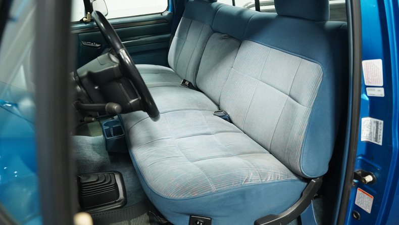 Ford-F-150-1995-Lapis-Blue-Metallic-Gray-40