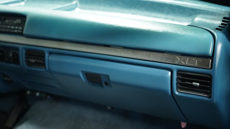Ford-F-150-1995-Lapis-Blue-Metallic-Gray-45